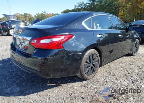 2017 Nissan Altima 2.5 S z USA, uszkodzony, nr VIN 1N4AL3APXHN316387